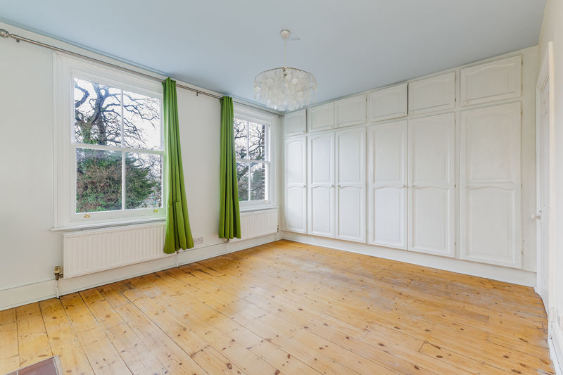 IVY GATE- click for photo gallery